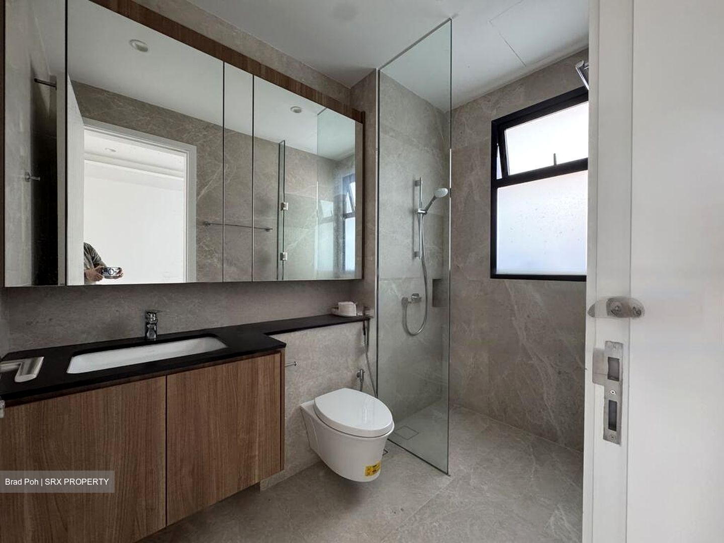 Binjai Crest (D21), Semi-Detached #446364731